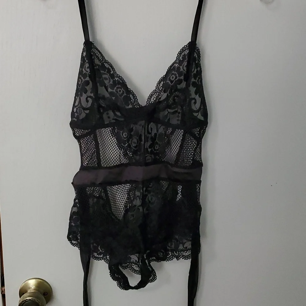 BLACK LINGERIE SIZE MEDIUM, TIE BACK, ONE PIECE lace babydoll - Picture 1 of 14